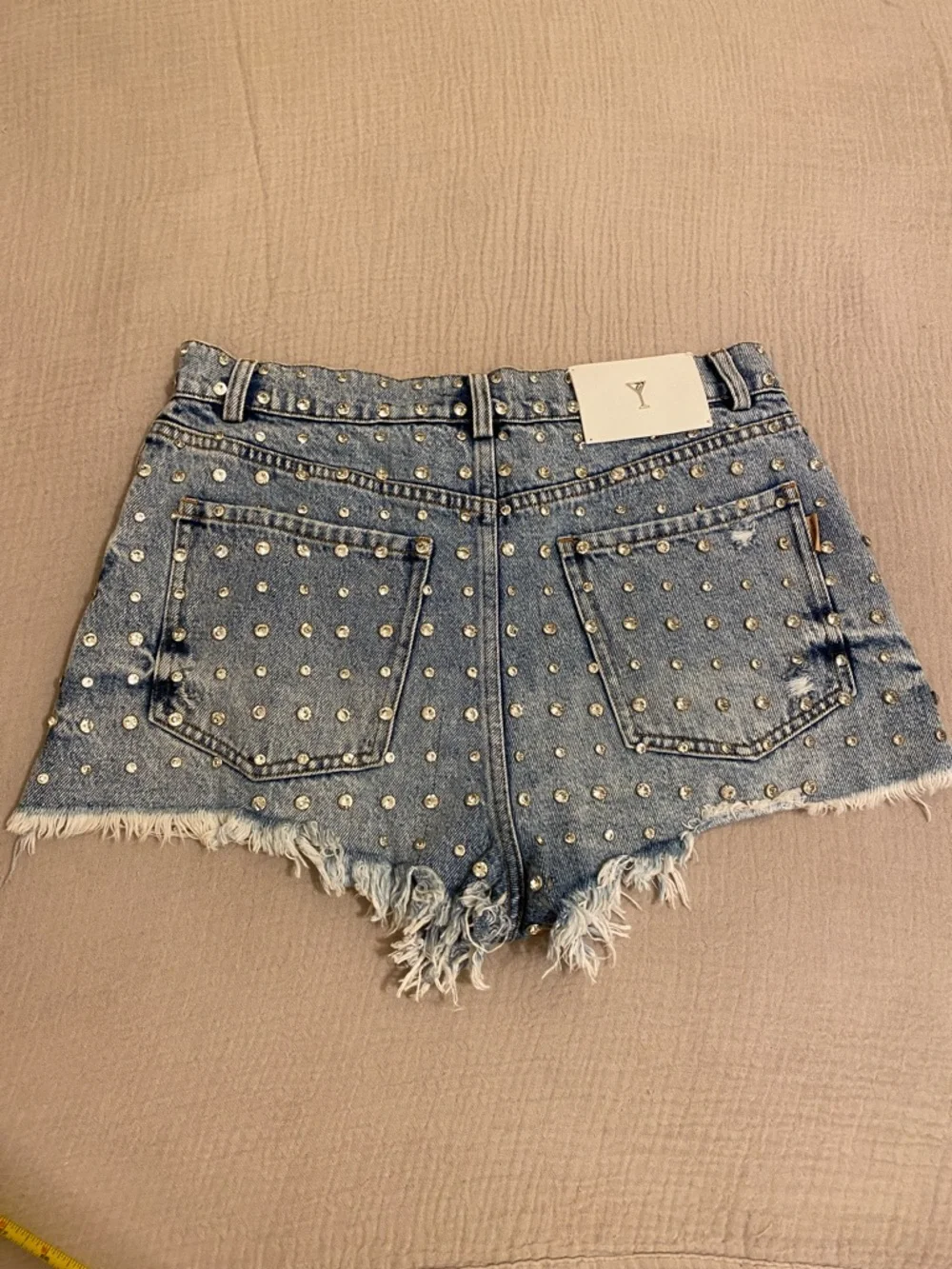 RETROFETE ANGEL EMBELLISHED DENIM SHORT Studded Distressed Denim - Blue. Size 28 - Picture 11 of 15